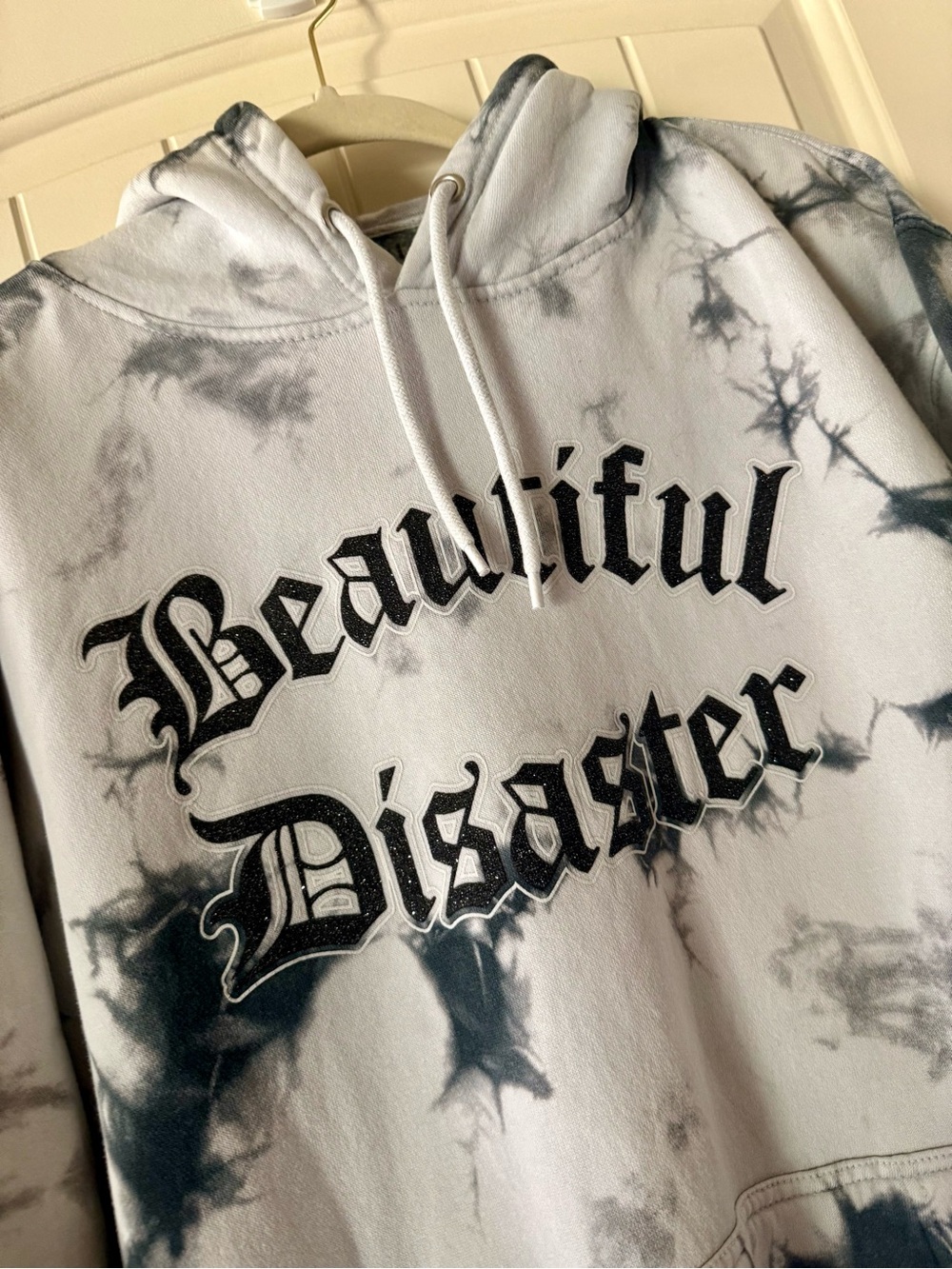 Beautiful Disaster Tie-Dye Hoodie Sweatshirt - White & Black EUC